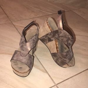 Pierre Dumas Wedge Sandals Copper Brown Size 6